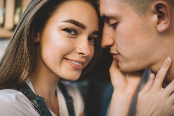 Couples Looking for Threesome in Newcastle