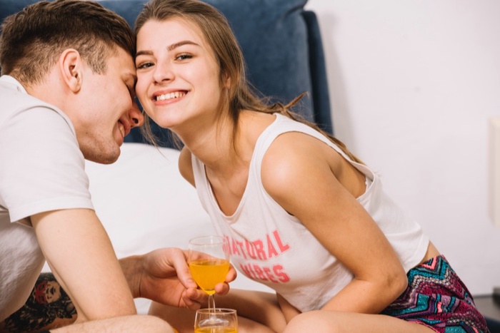 couple looking for threesome
