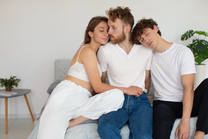 couple looking for unicorn