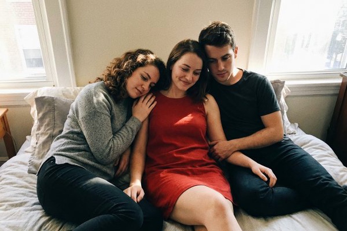 threesome dating in Madison, WI